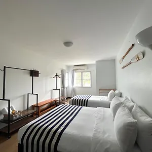 Nautical & Seashell House 2*, Khao Lak Thailandia